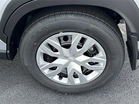 New 2026 Toyota Corolla Cross L image 13