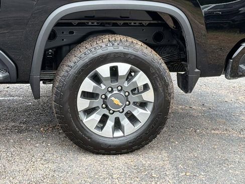 New 2026 Chevrolet Silverado 2500 Custom w/ Custom Value Package AWD/4WD image 9