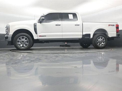 Used 2024 Ford F250 Lariat w/ Lariat Ultimate Package image 42