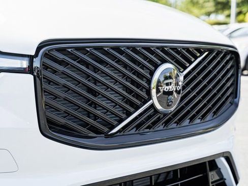 New 2026 Volvo XC60 B5 Plus w/ Protection Package Premier image 11