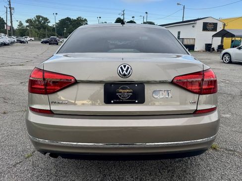Used 2016 Volkswagen Passat 1.8T S FWD image 6