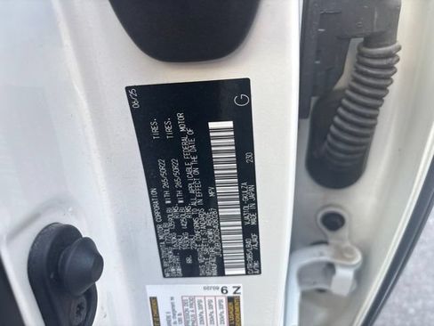 Used 2025 Lexus LX 600 4WD w/ Accessory Package (2T) image 8