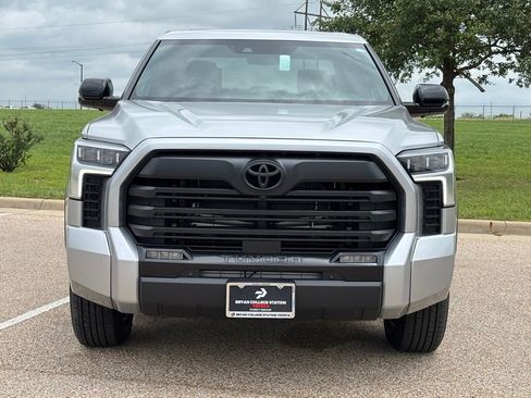 New 2026 Toyota Tundra Limited AWD/4WD image 3