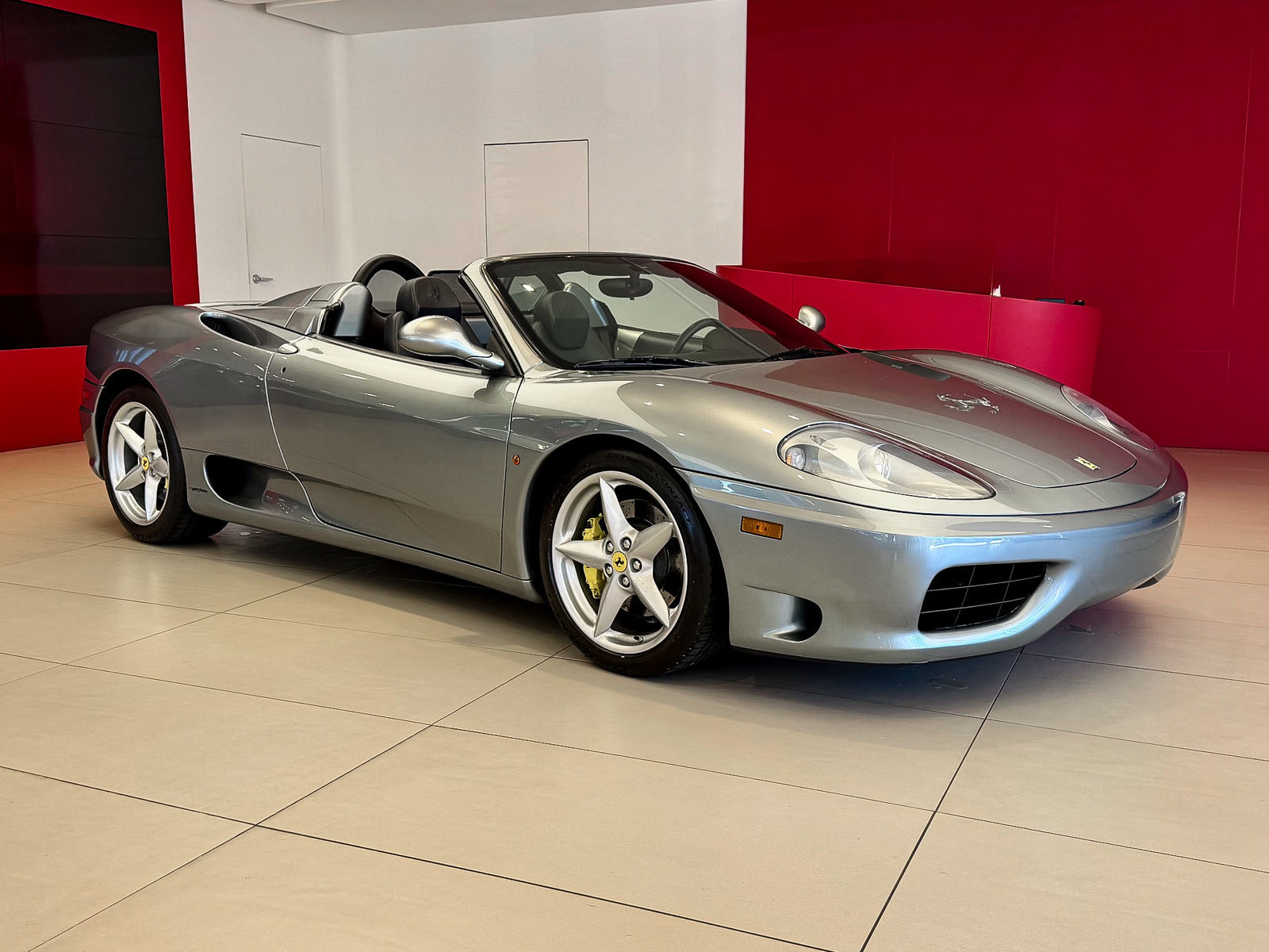 Used 2003 Ferrari 360 Spider RWD image 1