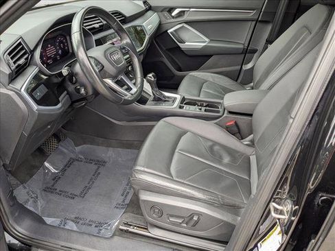 Used 2021 Audi Q3 2.0T Premium image 16