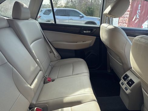 Used 2015 Subaru Outback 2.5i Limited image 12
