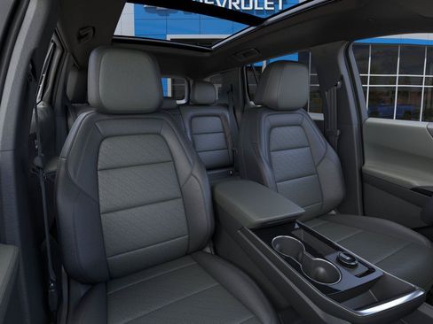 New 2027 Chevrolet Equinox LT w/ Convenience Package II FWD image 16
