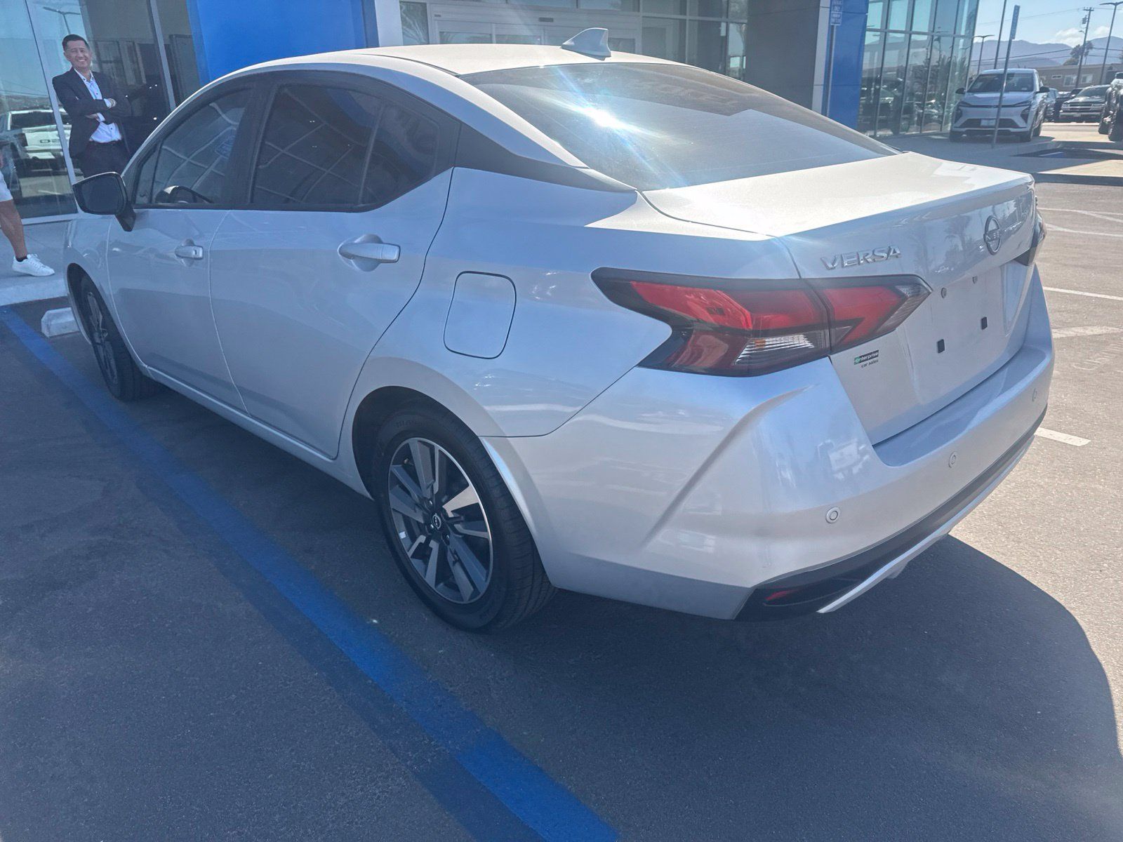 Used 2023 Nissan Versa SV FWD image 10