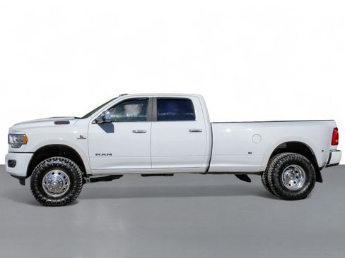 Used 2022 RAM 3500 Laramie w/ Chrome Appearance Group image 10