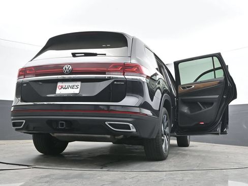 Used 2024 Volkswagen Atlas SE AWD/4WD image 76