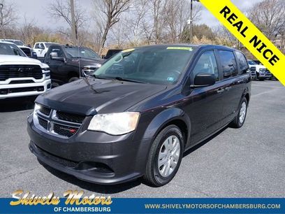 Used 2019 Dodge Grand Caravan SE w/ UConnect Hands-Free Group