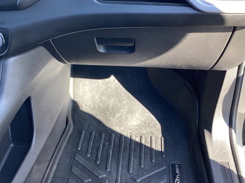 Used 2022 GMC Terrain AT4 w/ Infotainment Package II image 26