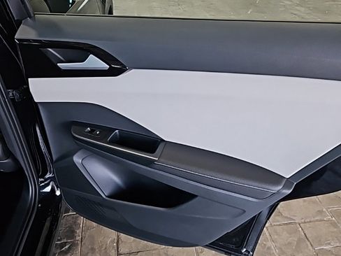 New 2026 Volkswagen Taos S image 15