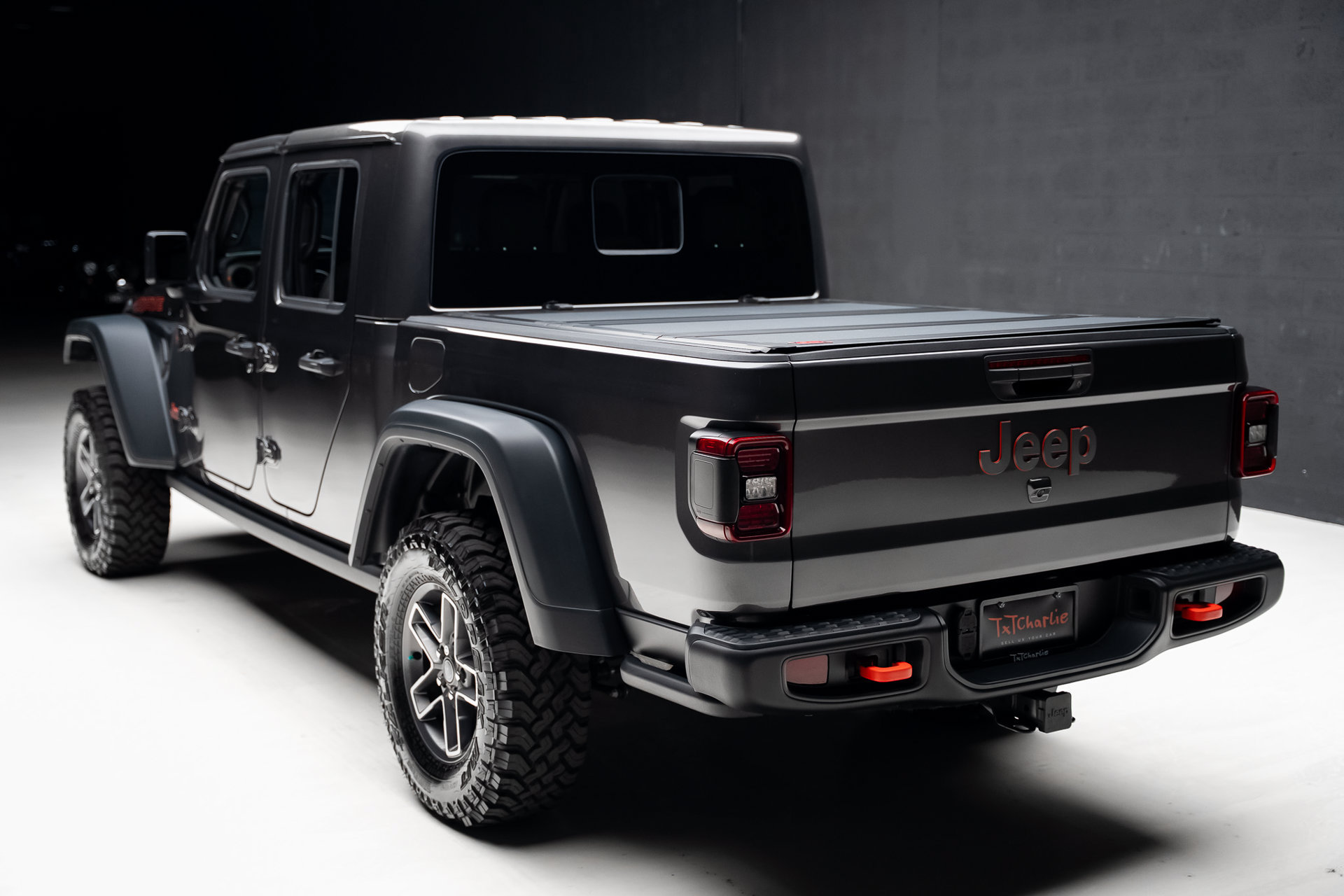 Used 2025 Jeep Gladiator Mojave w/ Steel Bumper Group AWD/4WD image 25
