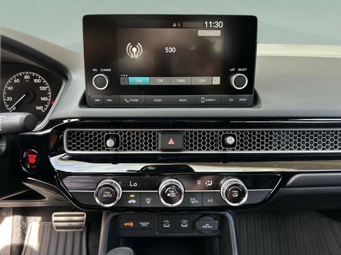 Used 2025 Honda Civic Sport image 13