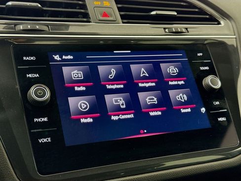 Used 2023 Volkswagen Tiguan SE R-Line AWD/4WD image 16