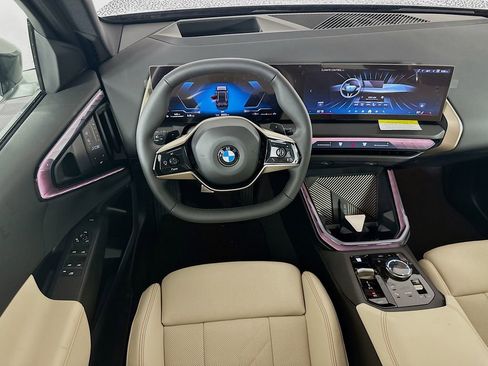 Used 2025 BMW X3 xDrive30i w/ Premium Package image 18