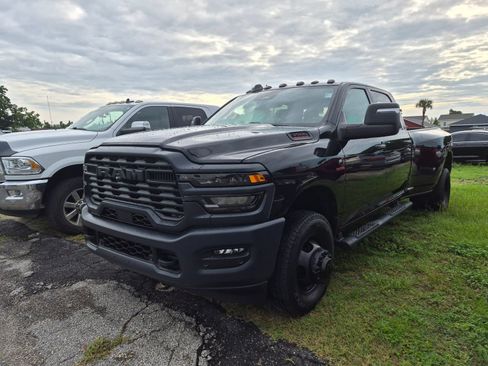 Used 2025 RAM 3500 Tradesman AWD/4WD image 1