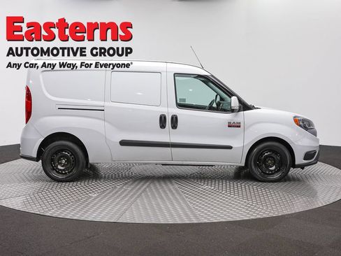 Used 2018 RAM ProMaster City Tradesman SLT FWD image 4