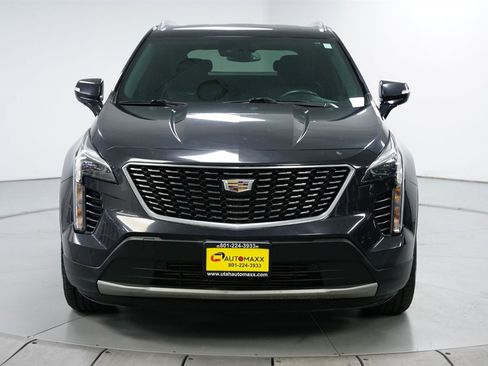 Used 2023 Cadillac XT4 Premium Luxury image 3