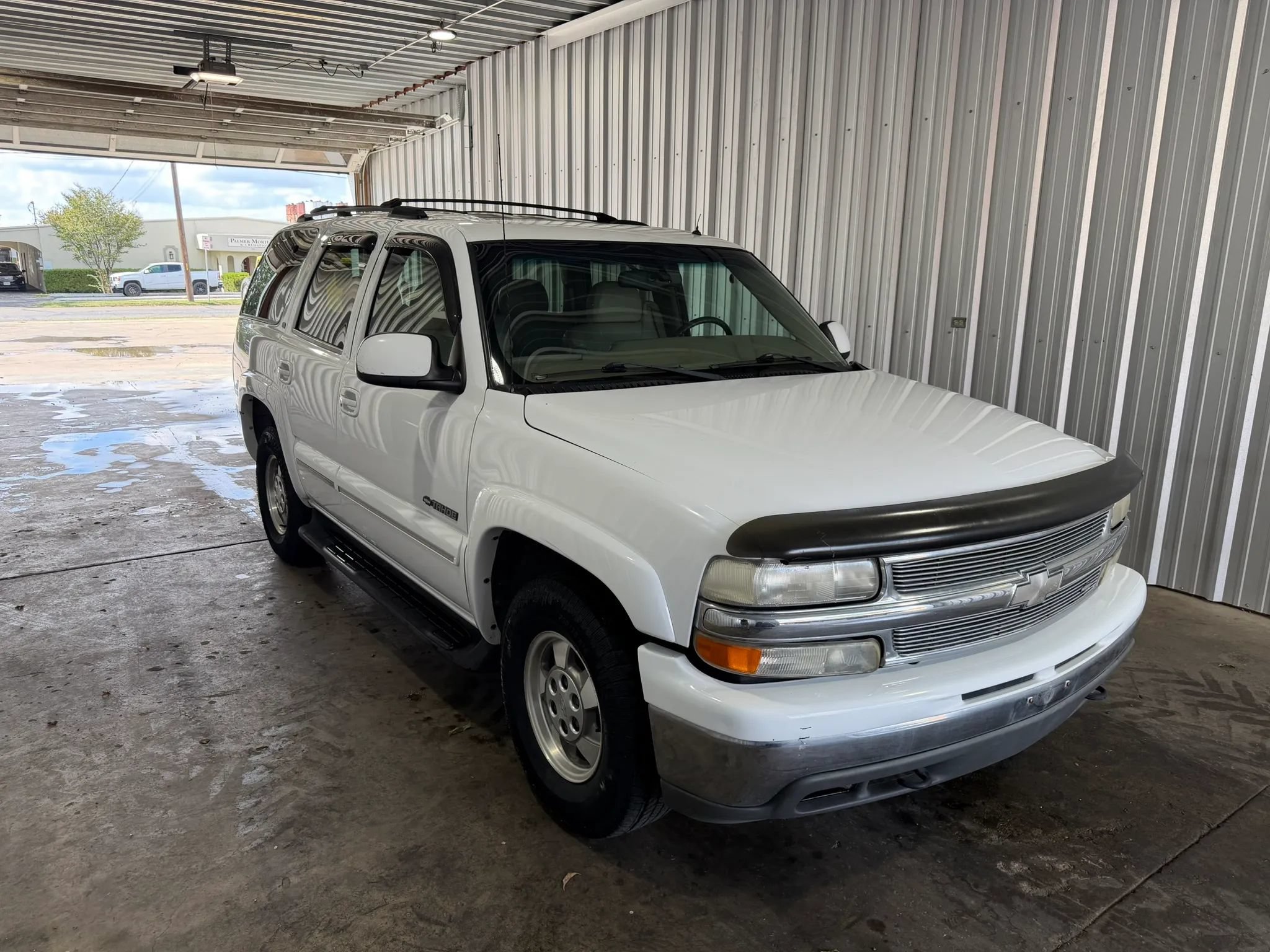 Used 2002 Chevrolet Tahoe LT RWD image 4