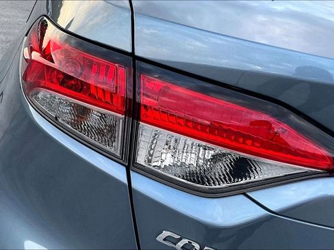 Used 2020 Toyota Corolla LE image 22