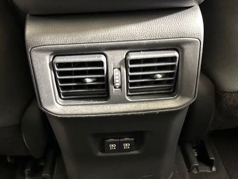 Used 2020 Toyota RAV4 XLE AWD/4WD image 26