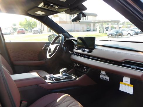 Used 2025 Mitsubishi Outlander SEL image 33