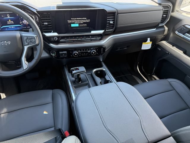 New 2026 Chevrolet Silverado 1500 RST w/ Redline Edition AWD/4WD image 16
