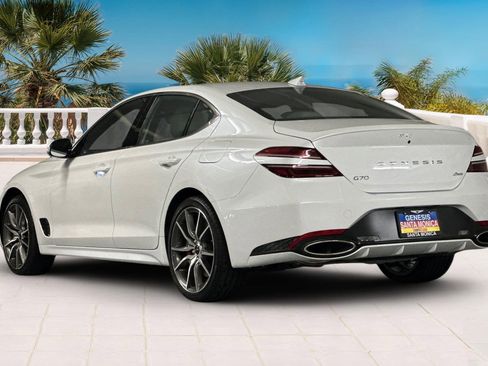 Used 2025 Genesis G70 2.5T image 7