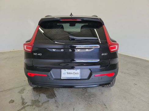 New 2026 Volvo XC40 B5 Ultra w/ Protection Package Premier AWD/4WD image 6