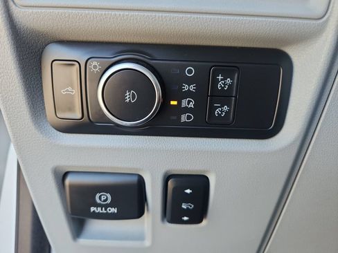 Certified 2022 Ford F150 Limited AWD/4WD image 26