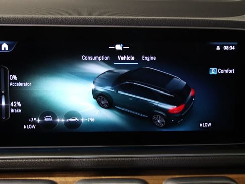 Used 2025 Mercedes-Benz GLE 350 4MATIC w/ Winter Package image 55