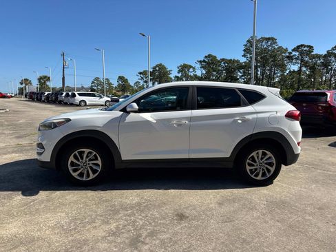 Used 2018 Hyundai Tucson SE AWD/4WD image 6