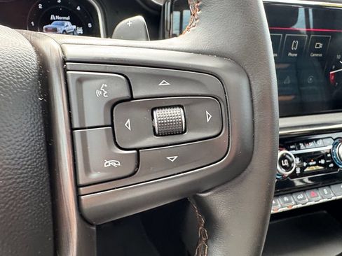 Used 2023 GMC Sierra 1500 AT4 w/ AT4 Premium Package AWD/4WD image 32