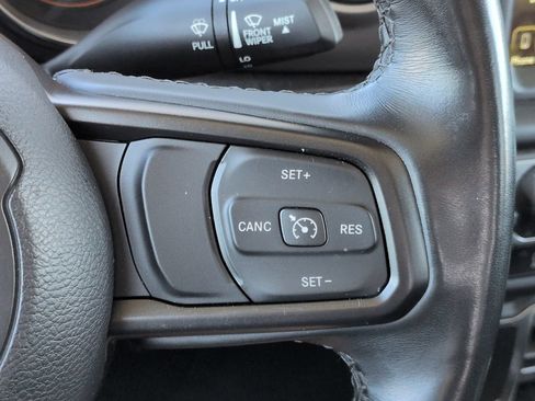 Used 2022 Jeep Gladiator Sport AWD/4WD image 25
