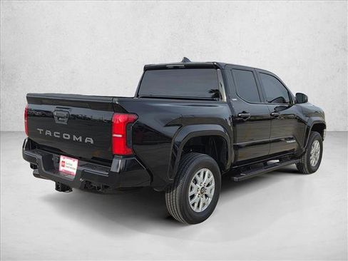 Certified 2025 Toyota Tacoma SR5 image 5