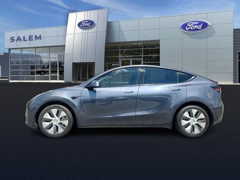 Used 2023 Tesla Model Y Long Range AWD/4WD image 5