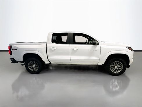 New 2024 Chevrolet Colorado LT w/ LT Convenience Package II image 9