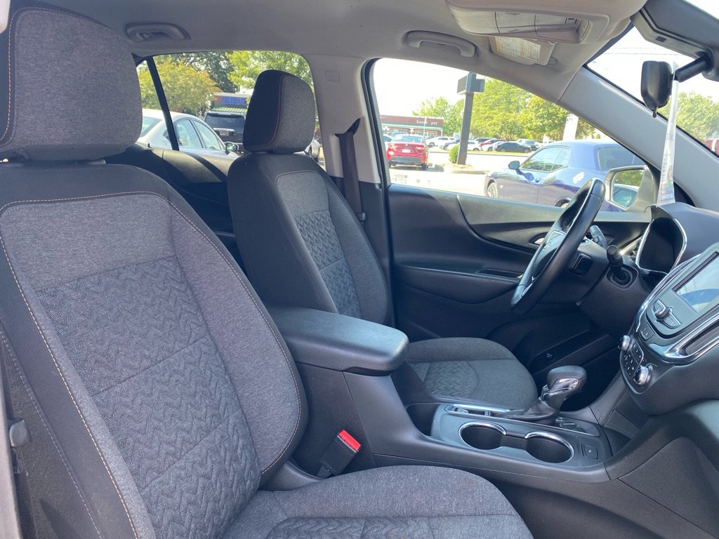 Used 2024 Chevrolet Equinox LT FWD image 36
