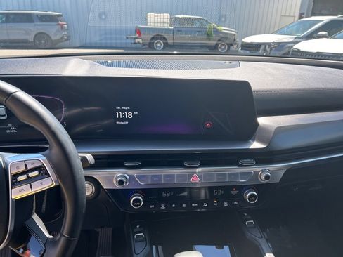 Used 2024 Kia Telluride S w/ S Sunroof Package FWD image 15