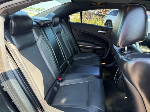 Used 2016 Dodge Charger R/T w/ Plus Group RWD image 38