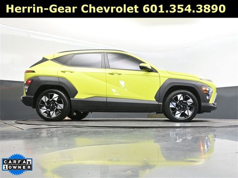 Used 2024 Hyundai Kona SEL image 42