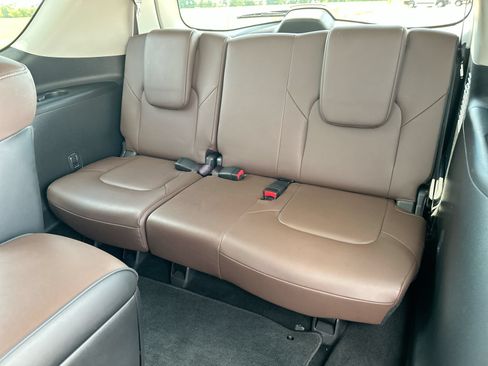 Used 2024 INFINITI QX80 Premium Select w/ All-Season Package RWD image 23