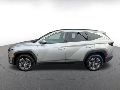 Used 2025 Hyundai Tucson Blue image 9