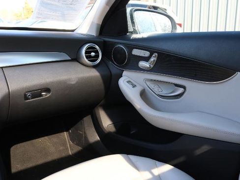 Used 2017 Mercedes-Benz C 300 Sedan image 21