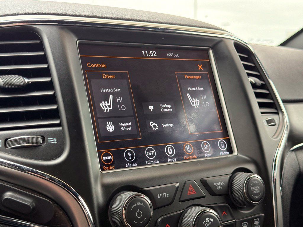 Used 2018 Jeep Grand Cherokee Limited AWD/4WD image 34