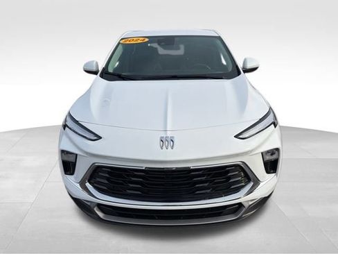 Used 2024 Buick Encore GX Preferred image 2