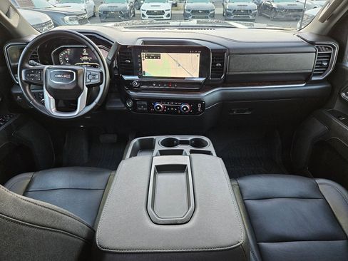 Used 2024 GMC Sierra 3500 SLT image 31