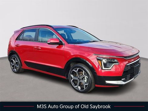 Certified 2024 Kia Niro EX Touring image 1